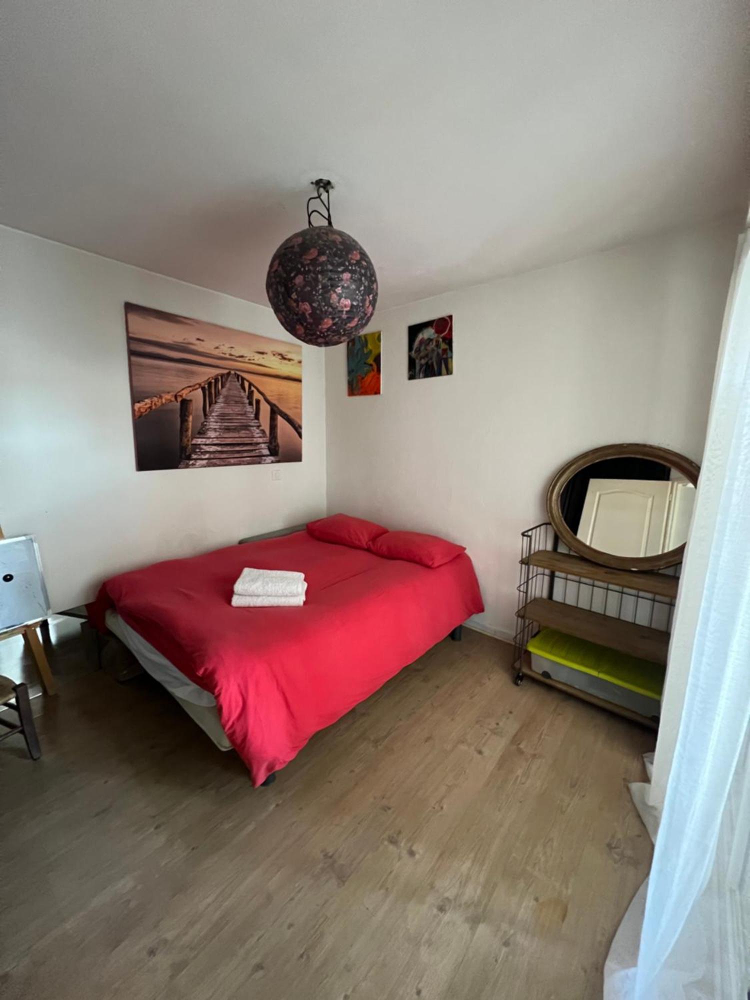 Appartement Superbe 2 Terrasse 4 A 6 Couchages Piscine A Deux Pas Des Plages Et Du Centre Cannes